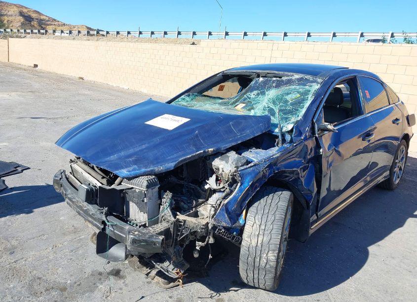 Photo 6 of 2019 Hyundai Sonata LIMITED 2.0T (VIN 5NPE34AB2KH802141)