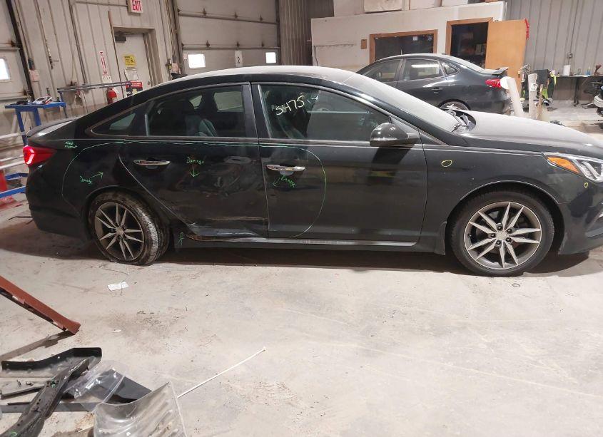 Photo 13 of 2015 Hyundai Sonata SPORT 2.0T (VIN 5NPE34AB3FH156923)