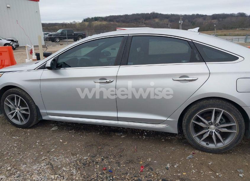 Photo 14 of 2015 Hyundai Sonata SPORT 2.0T (VIN 5NPE34AB3FH232592)