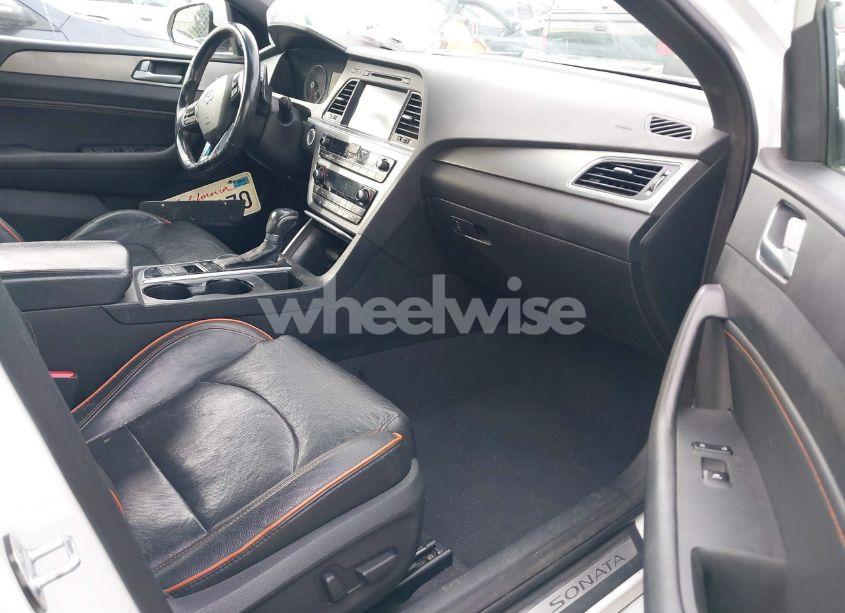 Photo 5 of 2015 Hyundai Sonata SPORT 2.0T (VIN 5NPE34AB5FH073977)