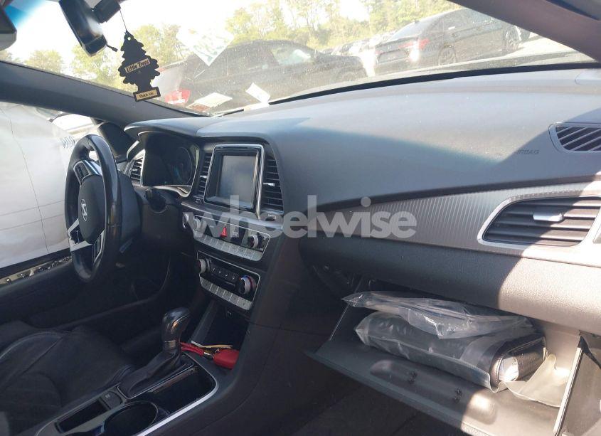 Photo 5 of 2018 Hyundai Sonata SPORT 2.0T (VIN 5NPE34AB5JH627429)