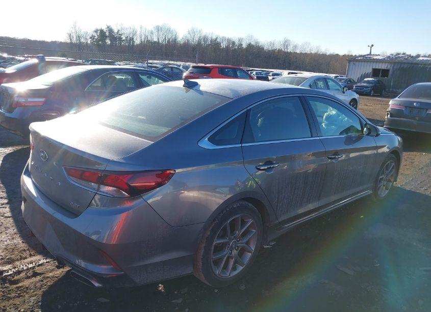 Photo 4 of 2018 Hyundai Sonata LIMITED 2.0T (VIN 5NPE34AB5JH672130)