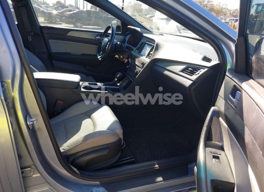 Photo 5 of 2017 Hyundai Sonata SPORT 2.0T (VIN 5NPE34AB6HH564061)