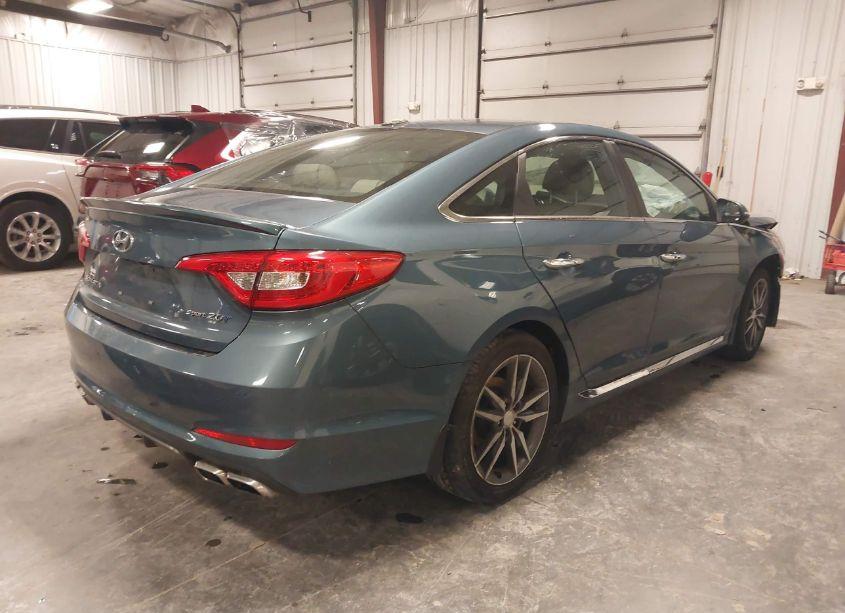 Photo 4 of 2015 Hyundai Sonata SPORT 2.0T (VIN 5NPE34AB7FH086178)