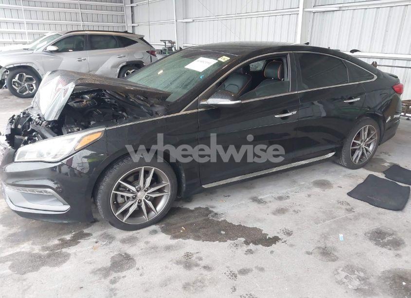 Photo 2 of 2015 Hyundai Sonata SPORT 2.0T (VIN 5NPE34AB8FH103148)