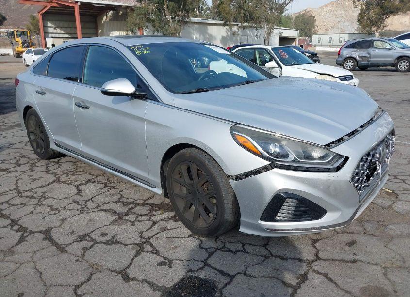 2018 Hyundai Sonata SPORT 2.0T (VIN 5NPE34AB8JH674888) main photo