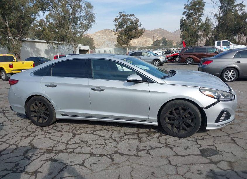 Photo 13 of 2018 Hyundai Sonata SPORT 2.0T (VIN 5NPE34AB8JH674888)