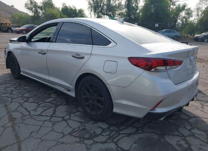 Photo 3 of 2018 Hyundai Sonata SPORT 2.0T (VIN 5NPE34AB8JH674888)