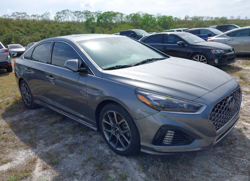 2018 Hyundai Sonata LIMITED 2.0T (VIN 5NPE34AB8JH683199) main photo