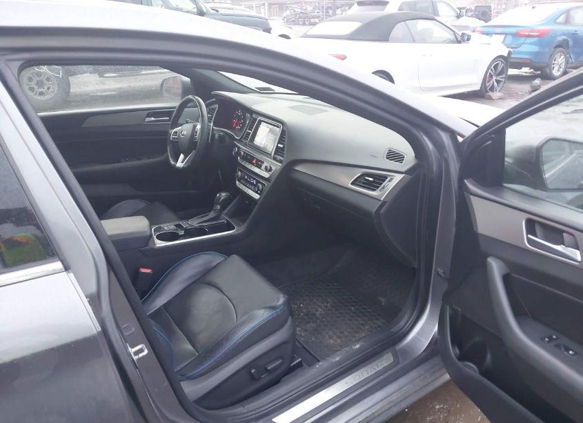 Photo 5 of 2018 Hyundai Sonata LIMITED 2.0T+ (VIN 5NPE34AB8JH722759)