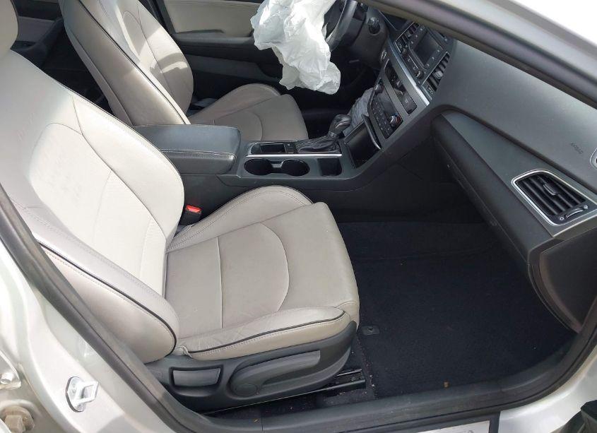 Photo 5 of 2015 Hyundai Sonata SPORT 2.0T (VIN 5NPE34AB9FH102705)