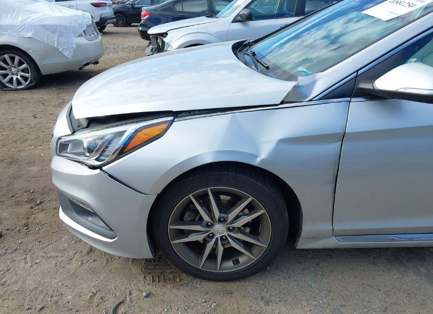 Photo 6 of 2015 Hyundai Sonata SPORT 2.0T (VIN 5NPE34AB9FH102705)