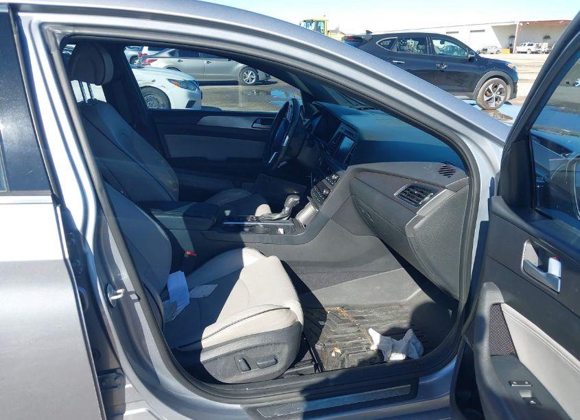 Photo 5 of 2017 Hyundai Sonata LIMITED 2.0T (VIN 5NPE34AB9HH593117)