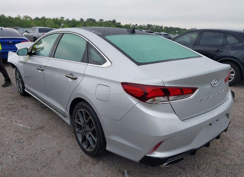 Photo 3 of 2018 Hyundai Sonata LIMITED 2.0T+ (VIN 5NPE34AB9JH706604)