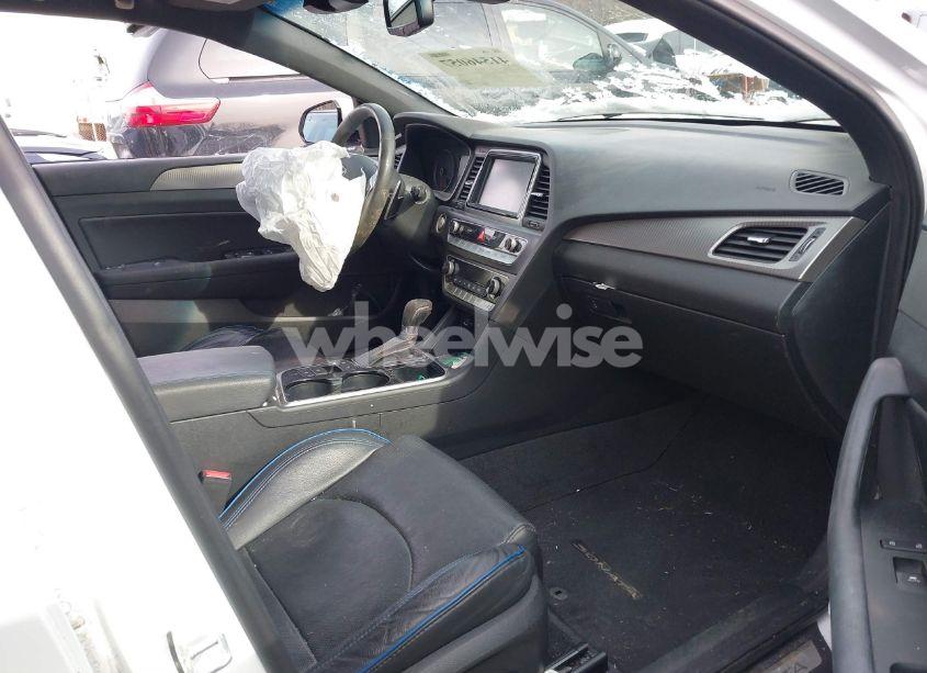 Photo 5 of 2019 Hyundai Sonata LIMITED 2.0T (VIN 5NPE34AB9KH788366)