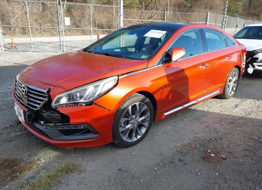 Photo 2 of 2015 Hyundai Sonata LIMITED 2.0T (VIN 5NPE34ABXFH112160)