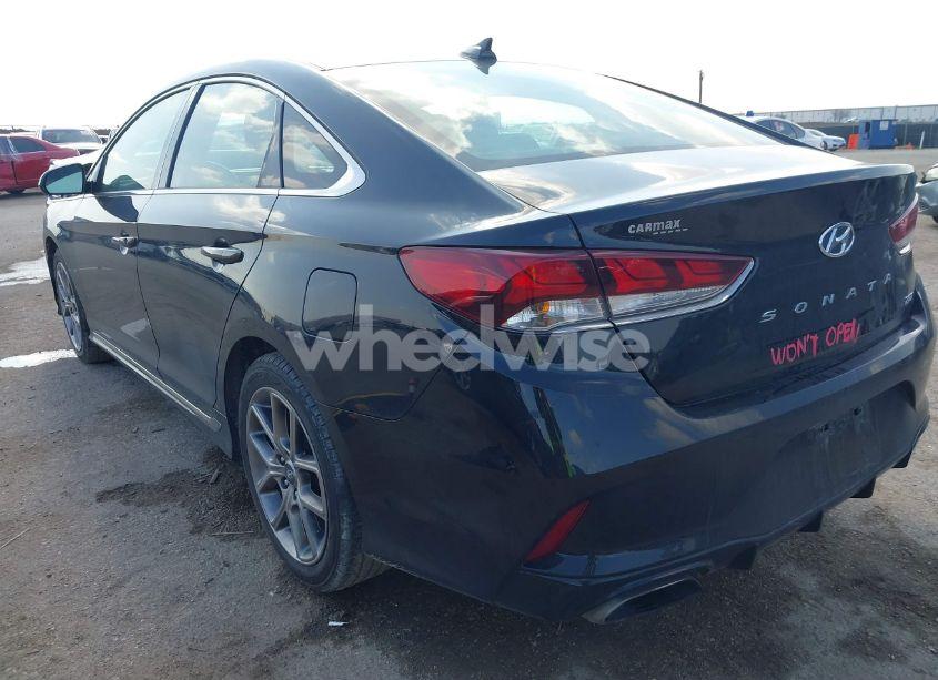 Photo 3 of 2018 Hyundai Sonata SPORT 2.0T (VIN 5NPE34ABXJH694365)