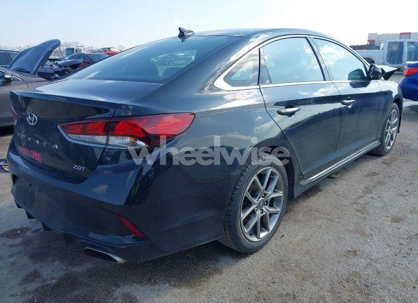 Photo 4 of 2018 Hyundai Sonata SPORT 2.0T (VIN 5NPE34ABXJH694365)