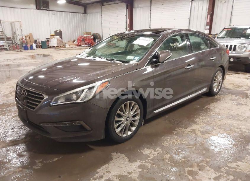 Photo 2 of 2015 Hyundai Sonata LIMITED (VIN 5NPE34AF0FH037777)