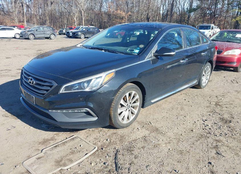Photo 2 of 2015 Hyundai Sonata SPORT (VIN 5NPE34AF0FH047354)