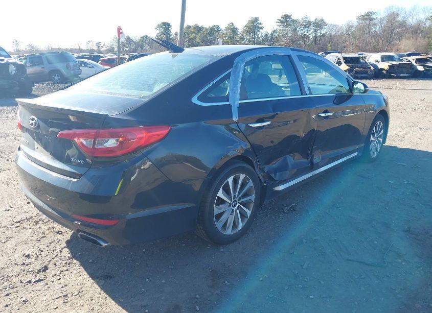 Photo 4 of 2015 Hyundai Sonata SPORT (VIN 5NPE34AF0FH047354)