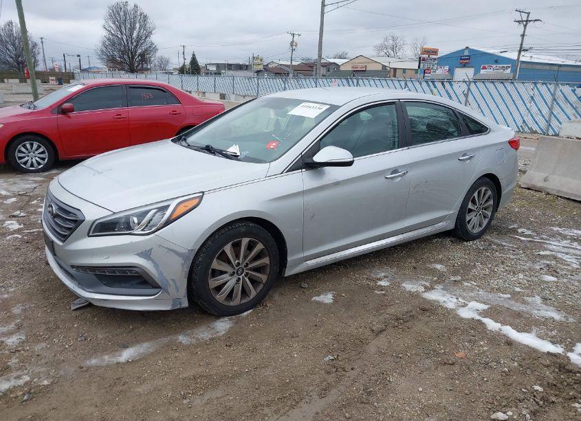 Photo 2 of 2015 Hyundai Sonata SPORT (VIN 5NPE34AF0FH057446)