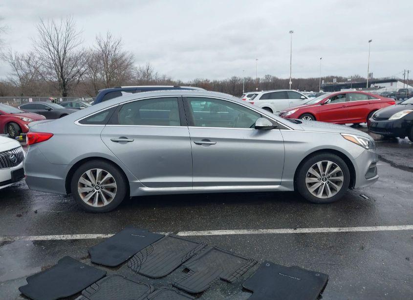 Photo 13 of 2015 Hyundai Sonata SPORT (VIN 5NPE34AF0FH058225)