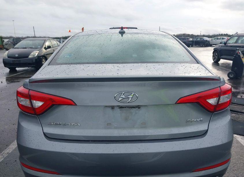 Photo 16 of 2015 Hyundai Sonata SPORT (VIN 5NPE34AF0FH058225)