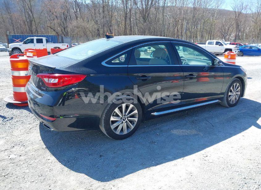 Photo 4 of 2015 Hyundai Sonata SPORT (VIN 5NPE34AF0FH076224)