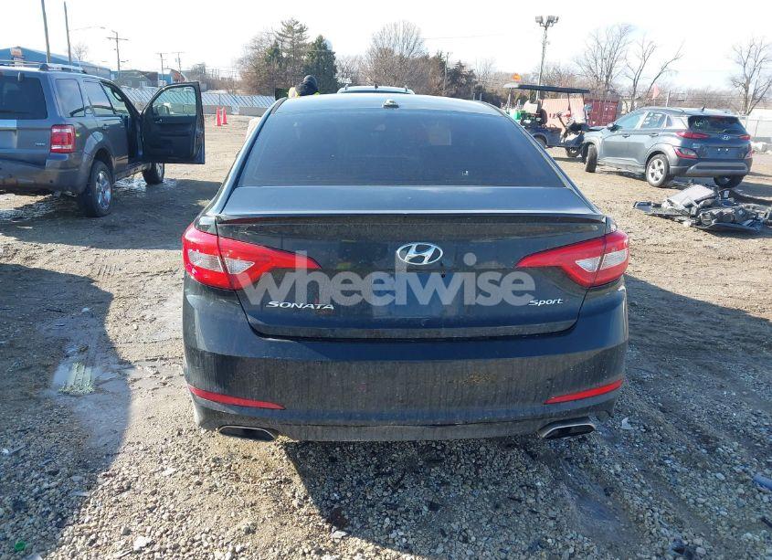 Photo 16 of 2015 Hyundai Sonata SPORT (VIN 5NPE34AF0FH079978)
