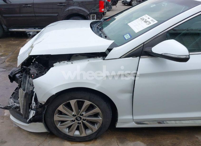 Photo 18 of 2015 Hyundai Sonata SPORT (VIN 5NPE34AF0FH081357)