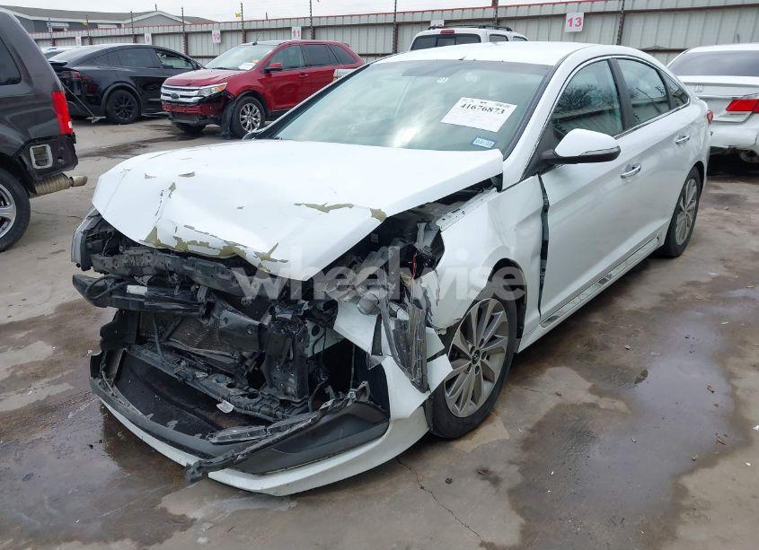 Photo 2 of 2015 Hyundai Sonata SPORT (VIN 5NPE34AF0FH081357)