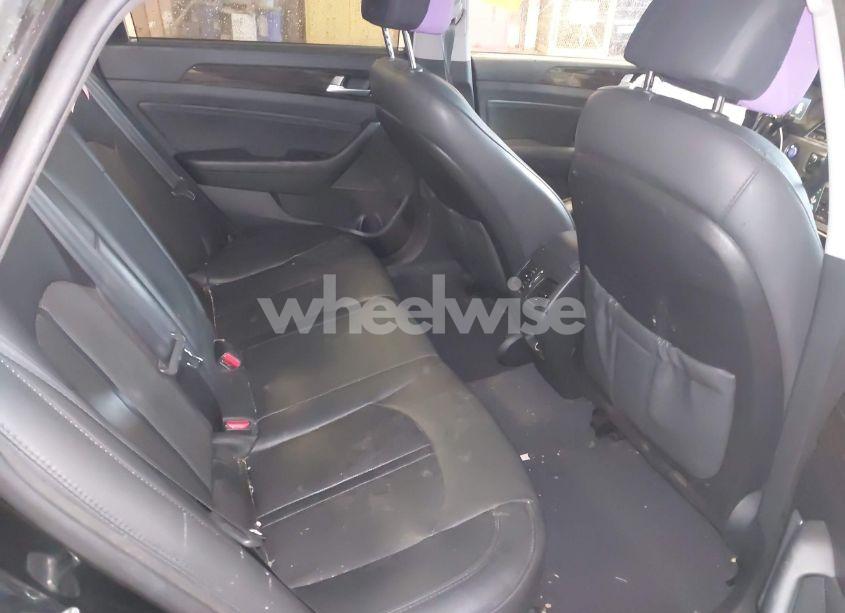 Photo 8 of 2015 Hyundai Sonata LIMITED (VIN 5NPE34AF0FH096425)