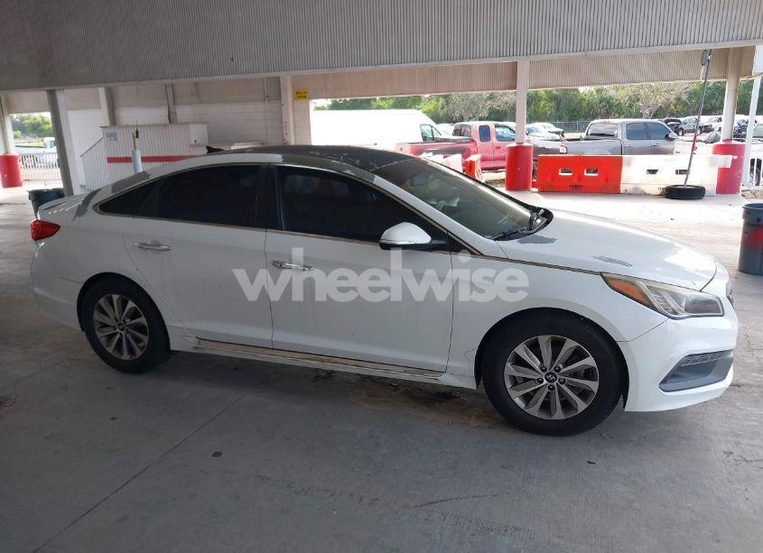 Photo 13 of 2015 Hyundai Sonata SPORT (VIN 5NPE34AF0FH117449)