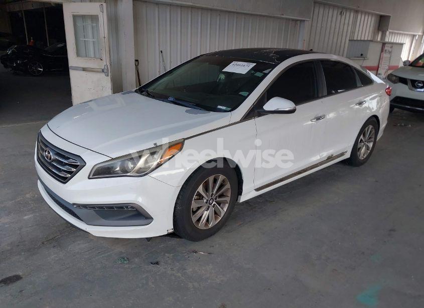 Photo 2 of 2015 Hyundai Sonata SPORT (VIN 5NPE34AF0FH117449)