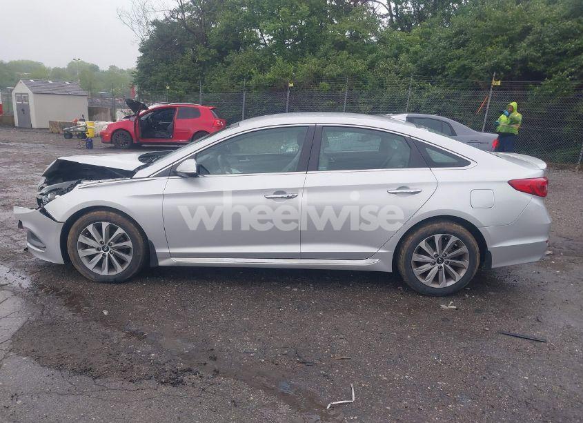 Photo 15 of 2015 Hyundai Sonata SPORT (VIN 5NPE34AF0FH118035)
