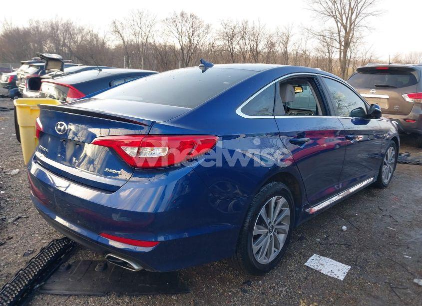 Photo 4 of 2015 Hyundai Sonata SPORT (VIN 5NPE34AF0FH158504)