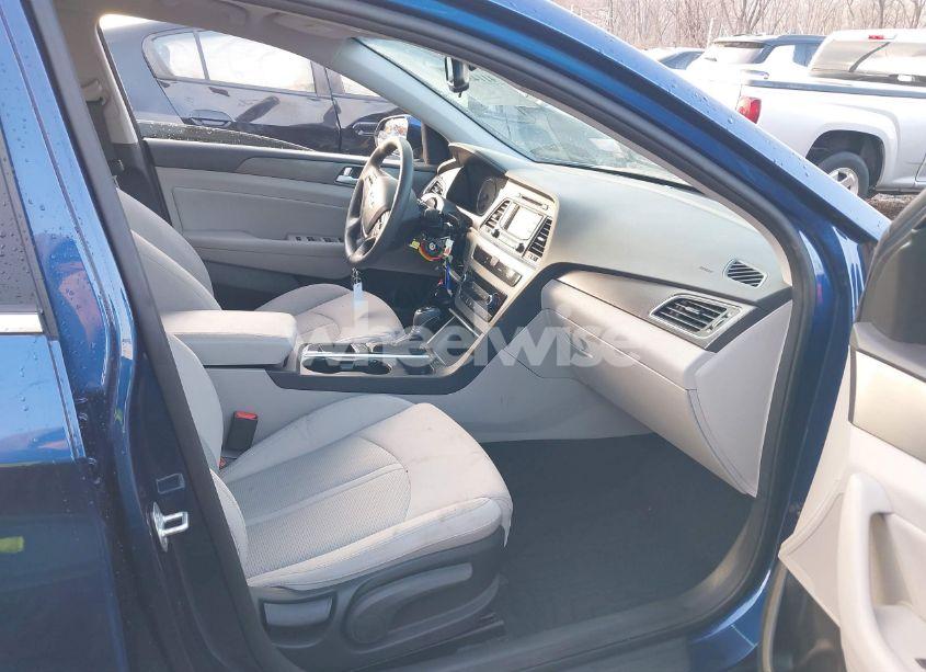 Photo 5 of 2015 Hyundai Sonata SPORT (VIN 5NPE34AF0FH158504)