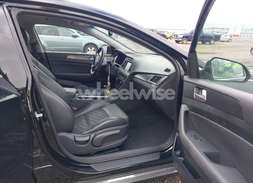 Photo 5 of 2016 Hyundai Sonata SPORT (VIN 5NPE34AF0GH281026)