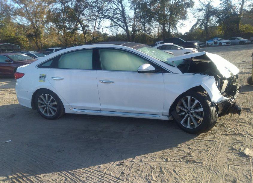 Photo 13 of 2016 Hyundai Sonata LIMITED (VIN 5NPE34AF0GH307379)