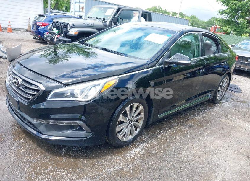 Photo 2 of 2016 Hyundai Sonata SPORT (VIN 5NPE34AF0GH312906)