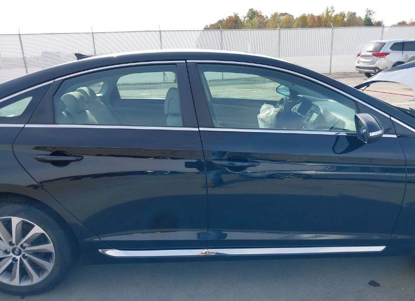 Photo 13 of 2016 Hyundai Sonata SPORT (VIN 5NPE34AF0GH342830)