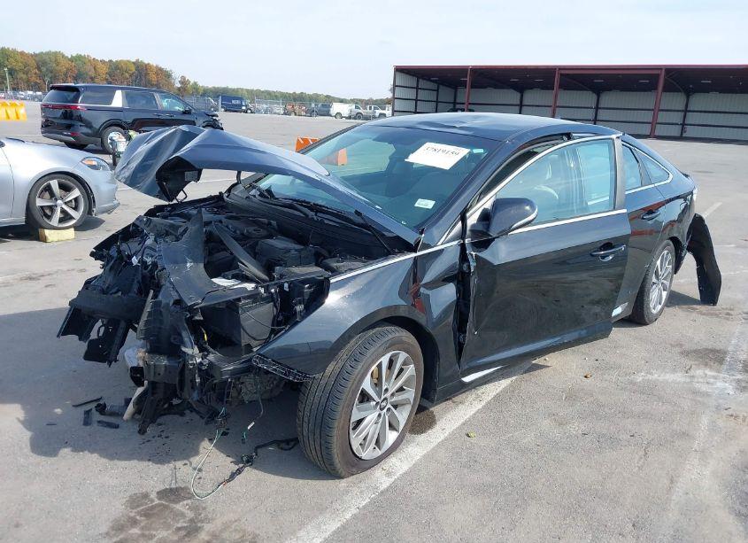 Photo 2 of 2016 Hyundai Sonata SPORT (VIN 5NPE34AF0GH342830)