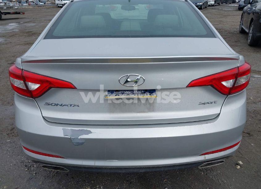 Photo 16 of 2016 Hyundai Sonata SPORT (VIN 5NPE34AF0GH420149)