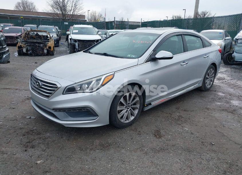 Photo 2 of 2016 Hyundai Sonata SPORT (VIN 5NPE34AF0GH420149)