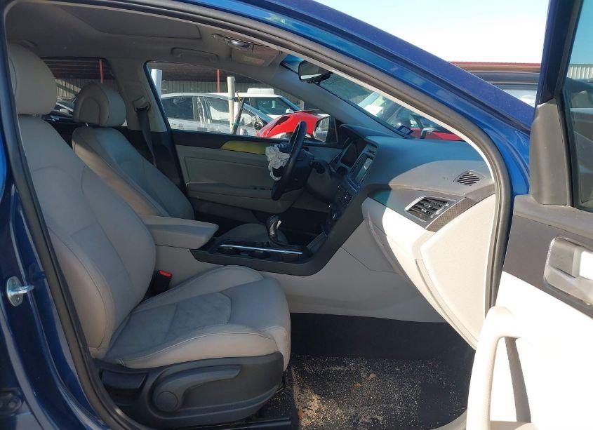 Photo 5 of 2016 Hyundai Sonata SPORT (VIN 5NPE34AF0GH423682)
