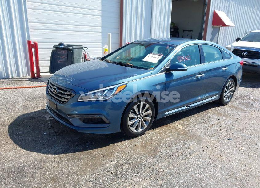 Photo 2 of 2016 Hyundai Sonata SPORT (VIN 5NPE34AF0GH434813)