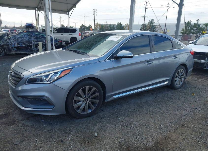 Photo 2 of 2017 Hyundai Sonata SPORT (VIN 5NPE34AF0HH476609)