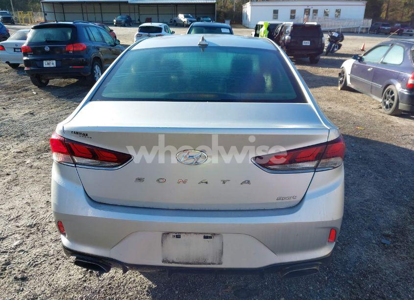 Photo 16 of 2018 Hyundai Sonata SPORT (VIN 5NPE34AF0JH599137)