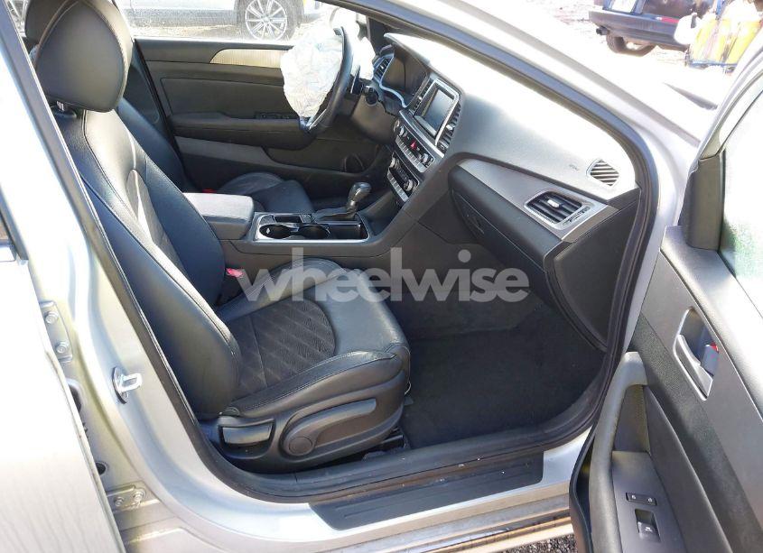 Photo 5 of 2018 Hyundai Sonata SPORT (VIN 5NPE34AF0JH599137)